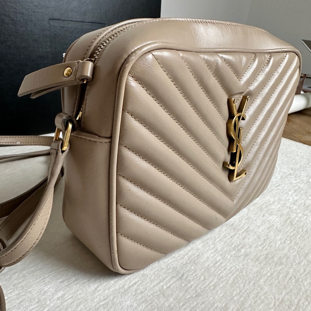 Lou Camera Bag in Quilted Leather - Picture 16 of 17